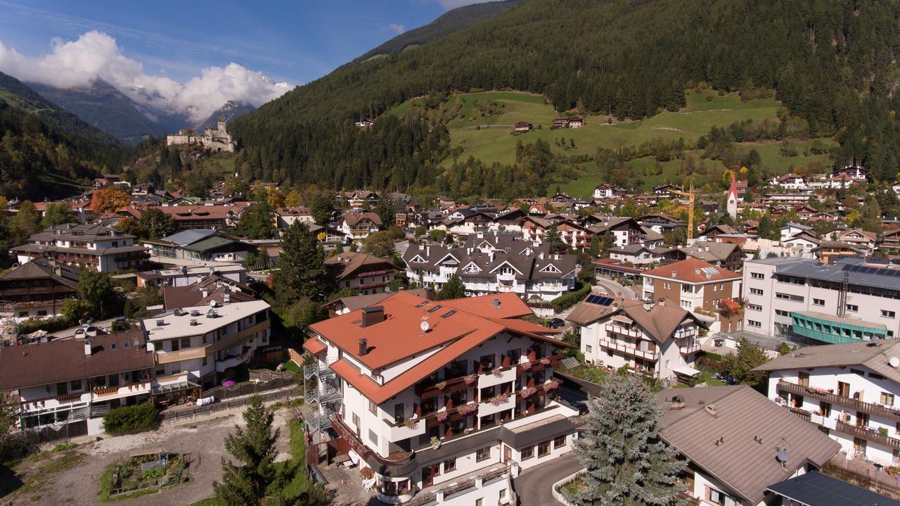 Hotel Hellweger 4*